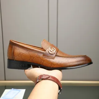 Gucci Horsebit 1955 Monogram جلد بني لوفرز
