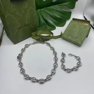 Gucci Horsebit 1955 রূপালী আন্তঃসংযুক্ত ডিম্বাকার লিঙ্ক চেইন পালিশড মেটাল নেকলেস