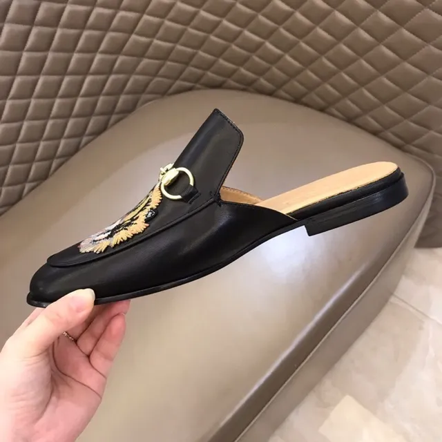 Gucci Horsebit 1955 Tiger Embroidery Black Leather Loafers 2