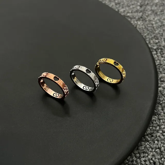 Gucci Icon Series 18K White Gold Heart Ring 6