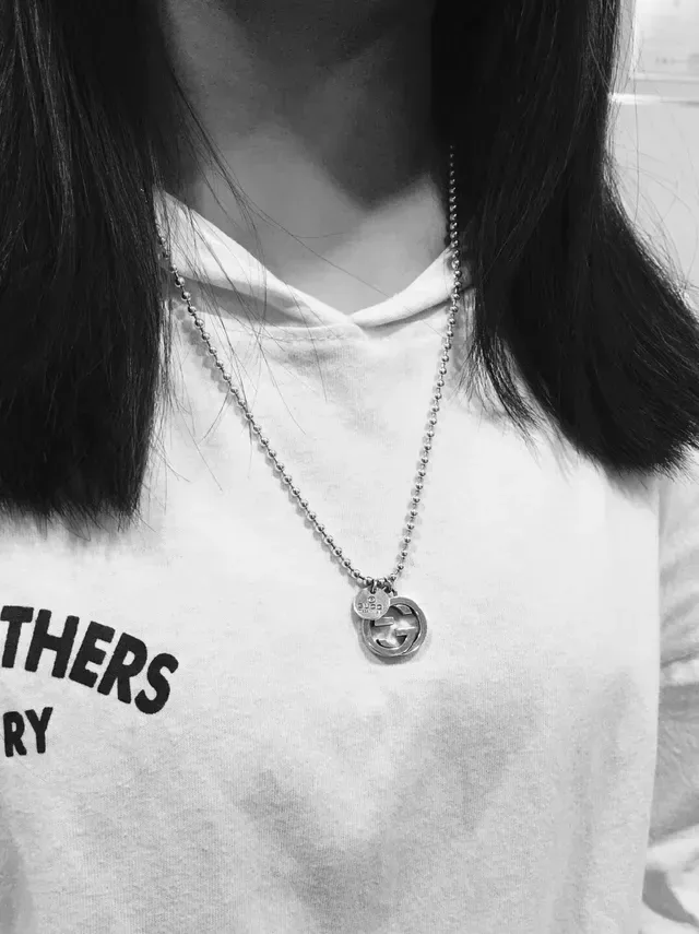 Gucci Interlocking G Logo Necklace Silver Black Ball Chain Pendant Necklace 4