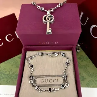 Gucci Key Interlocking G collier argenté