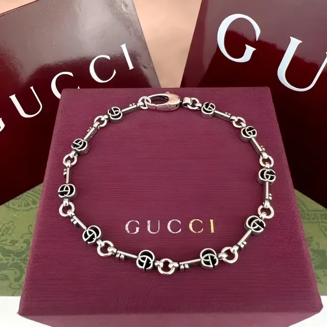 Gucci Key Interlocking G Silver-Toned Necklace 4