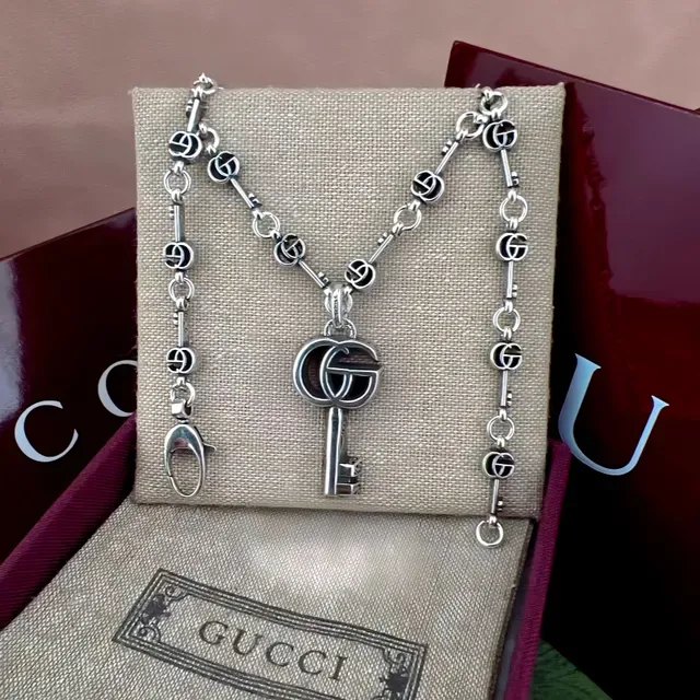 Gucci Key Interlocking G Silver-Toned Necklace 6