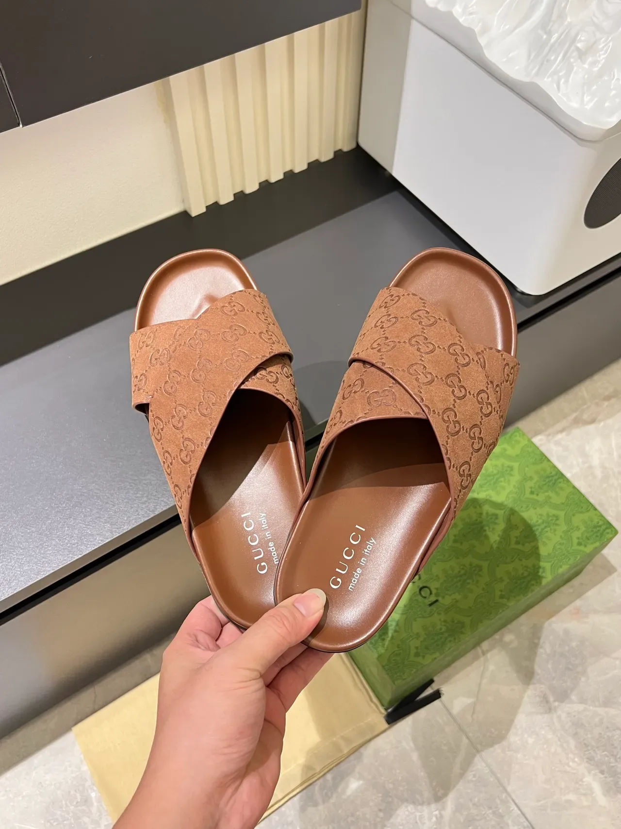 Gucci Navy Black حزام مزدوج متقاطع GG Monogram مطبوع نعال 6
