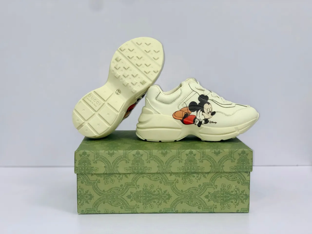 Gucci Rhyton Zapatillas Chunky con Bordado Mickey Mouse 10