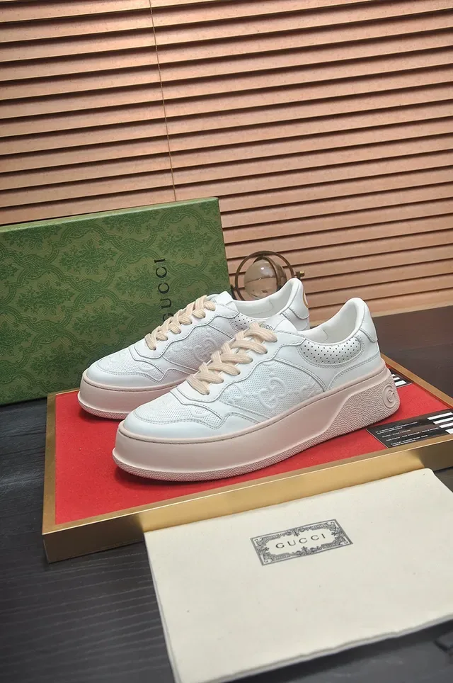 Gucci Rhyton 米白色 打孔皮革 平台 生活方式运动鞋 4