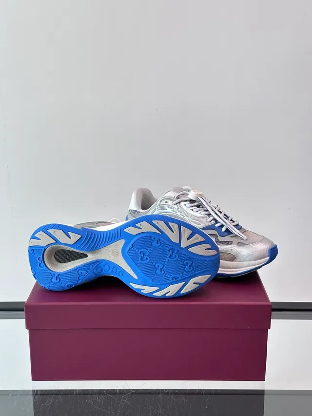 Gucci Rhyton Argent Gris Bleu Chunky Sneakers 2