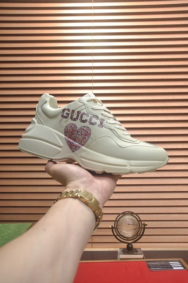 Gucci Screener Beige Red Sole Textured Leather Upper Chunky Sneakers 7