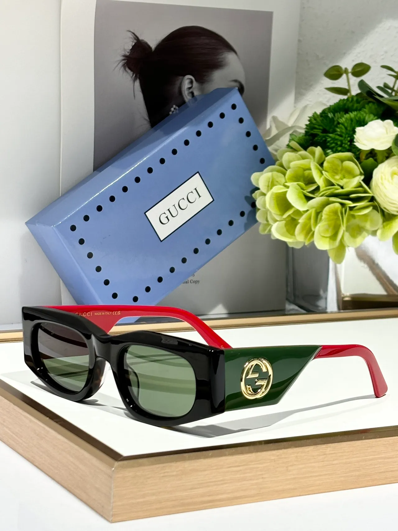 Gucci Screener কালো এবং লাল অ্যাসিটেট সানগ্লাস 4