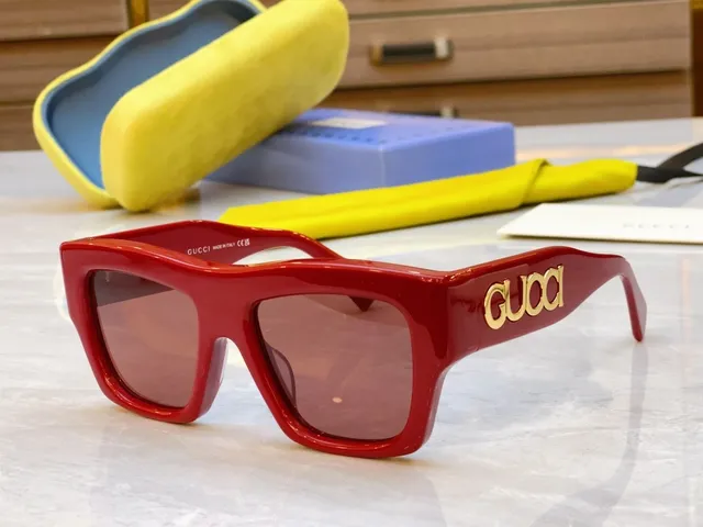 Gucci Screener Oversized Óculos de Sol Rosa Acetato Logo Dourado 5