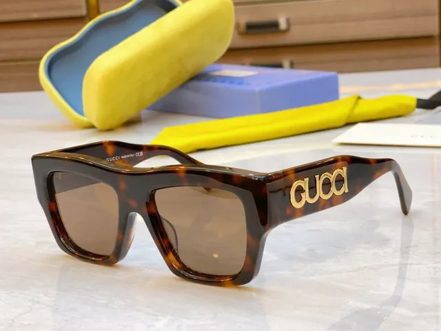 Gucci Screener Oversized Óculos de Sol Rosa Acetato Logo Dourado 9