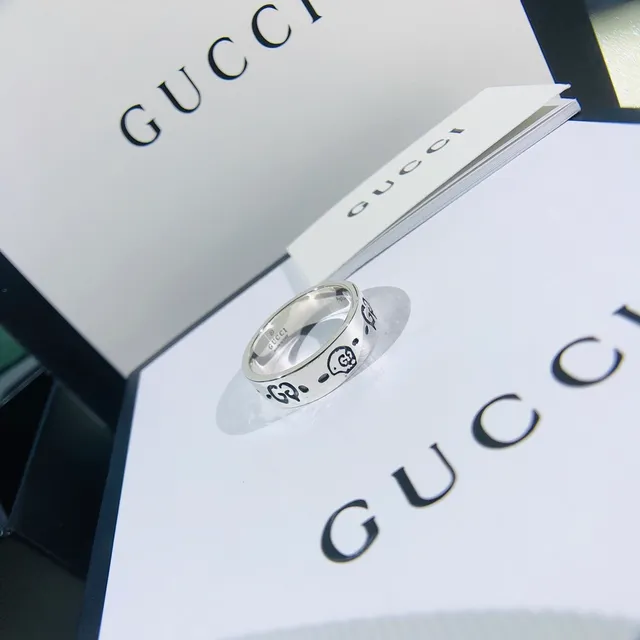 خاتم Gucci سكرينر فضي أسود نطاق عريض نقش نمط 6