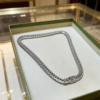 Gucci চাঁদি কার্ব-লিঙ্ক চেইন ইন্টারলকিং G ক্ল্যাস্প নেকলেস