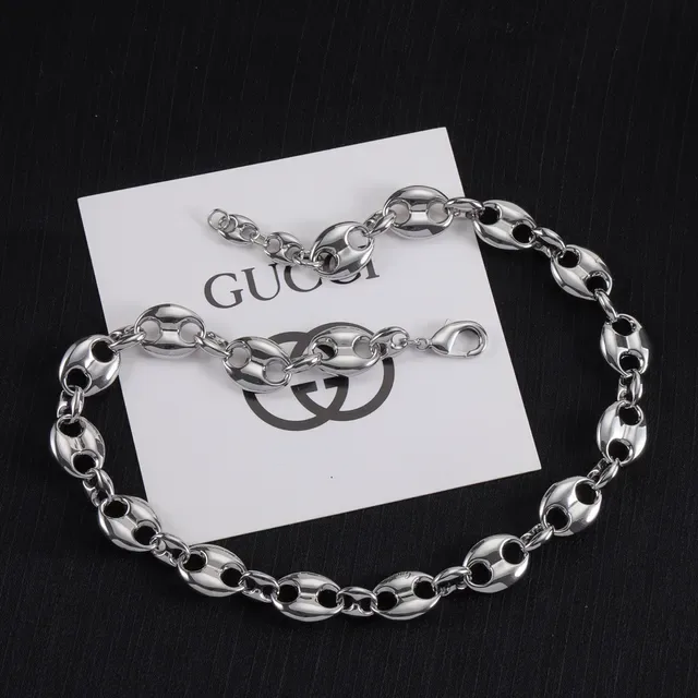 Gucci Collier Chaîne à Maillons Ovales Argentée Poli 8