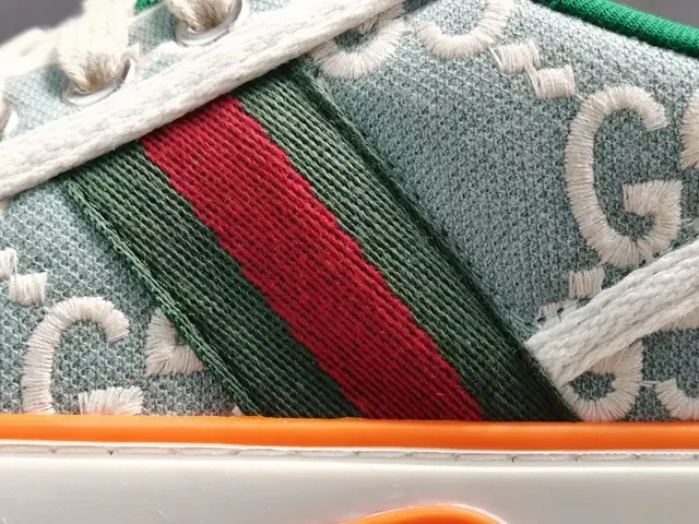 Gucci Tennis 1977 GG Monogram Canvas Web Stripe Zapatillas Lifestyle 2