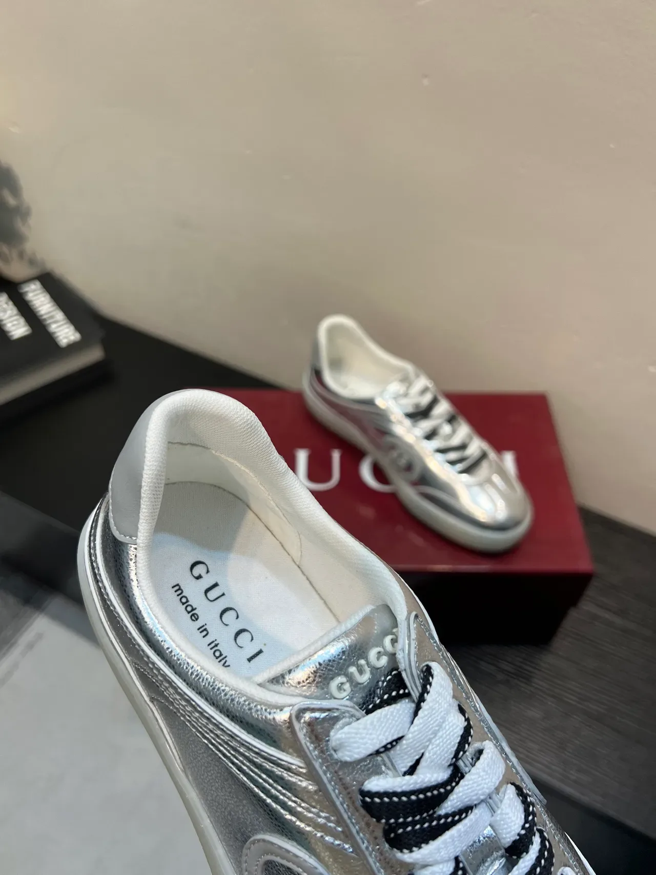 Gucci Tennis 1977 মেটালিক সিলভার লাইফস্টাইল স্নিকার 7
