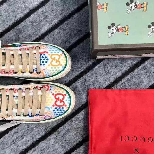 Gucci Tennis 1977 حذاء رياضي متعدد الألوان مطبوع بنجم أسلوب حياة 5
