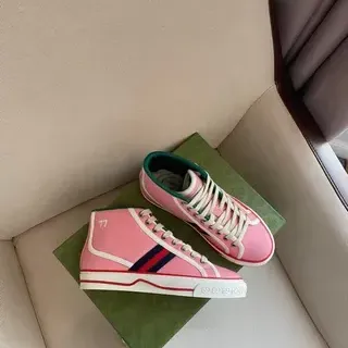 Gucci Tennis 1977 Zapatillas Lifestyle Rosa con Rayas Web Alto