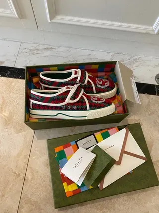 Gucci Tennis 1977 أحمر أخضر منقوش حزام فيلكرو أحذية أسلوب حياة 9
