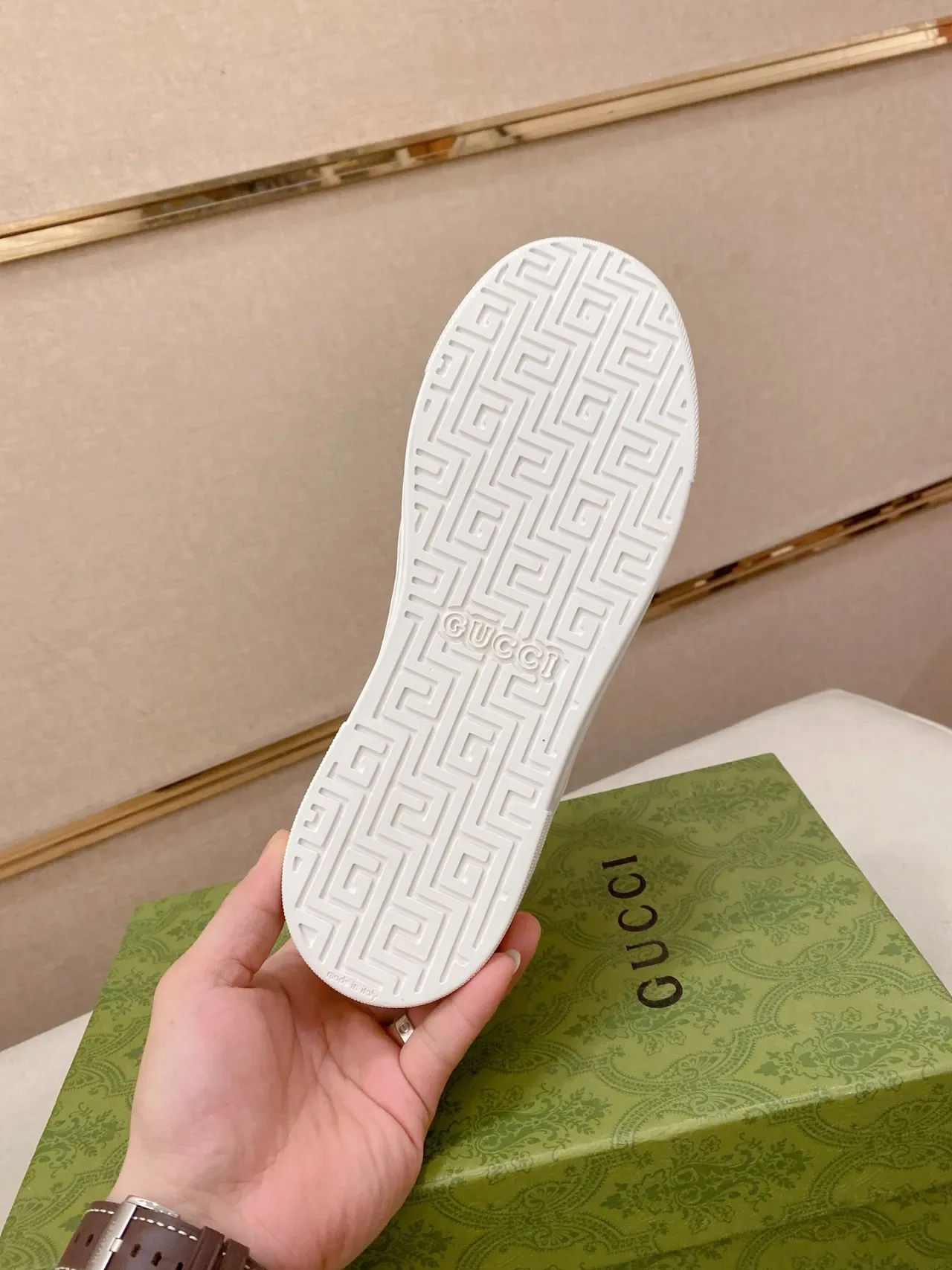 Gucci Tennis 1977 白色 绿色 红色 蓝色 生活方式运动鞋 2