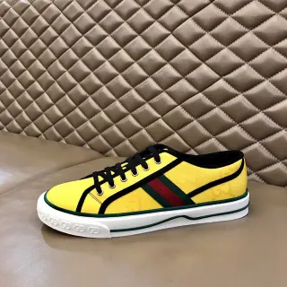 Gucci Tennis 1977 Zapatillas lifestyle de monograma web rayas amarillas