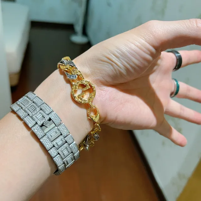 Gucci Two-Tone Gold and Silver Curb-Link Bracelet 7