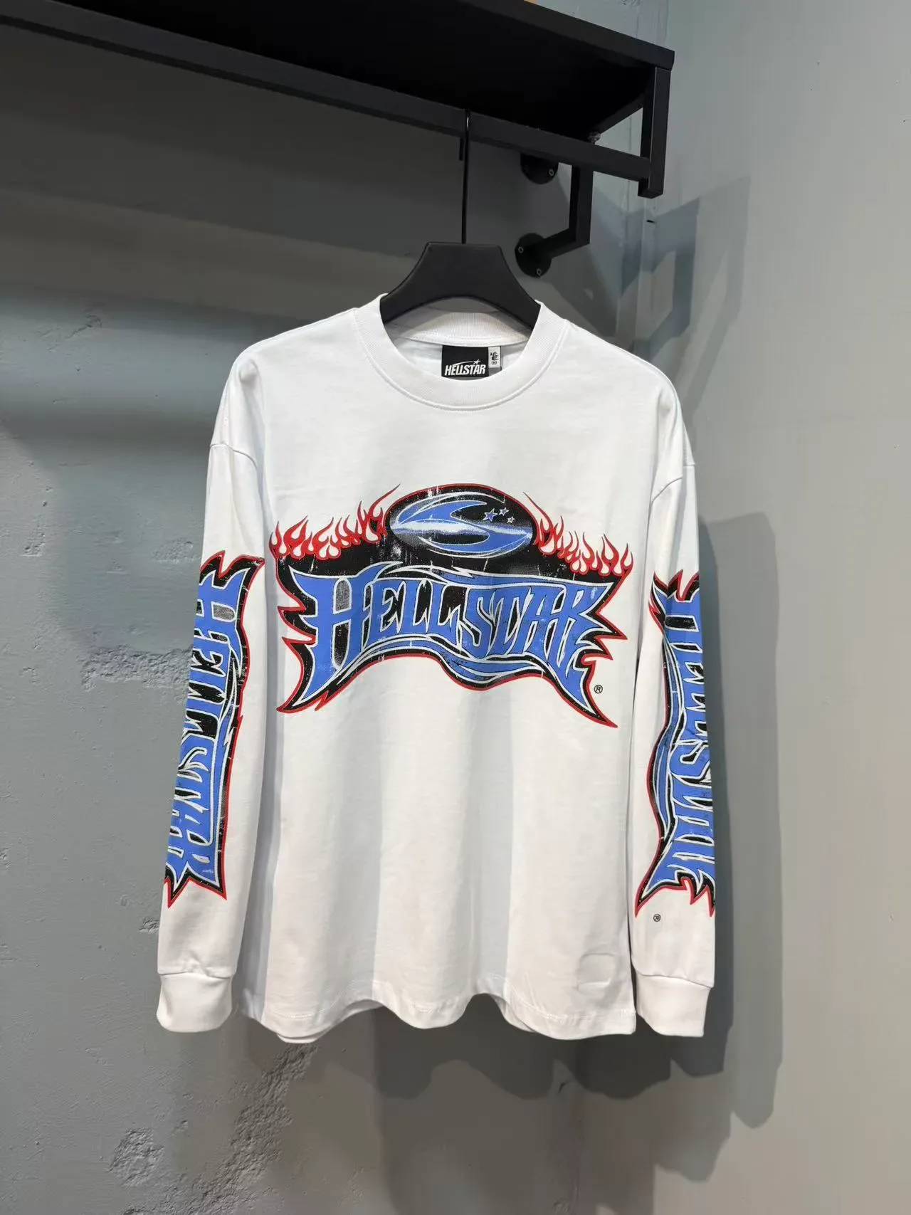 Camiseta de manga larga Hellstar con gráfico de logo de llama 5