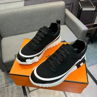 Hermès 黑白麂皮网面运动鞋