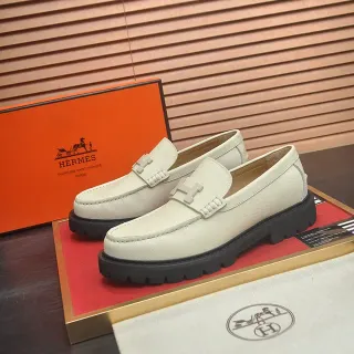 Hermès H-Buckle 米色纹理皮革乐福鞋 黑色五金