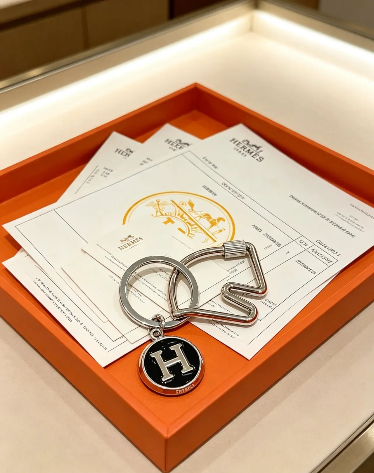 Hermès H Charm 钥匙圈 银色 黑色珐琅 手链 3