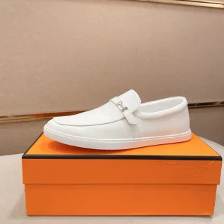 Hermès Oran Loafer حذاء جلد أبيض سلايب أون ليوفر