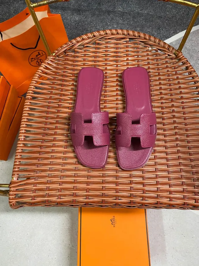 Hermès Oran Magenta Leather H-Strap Slippers 6
