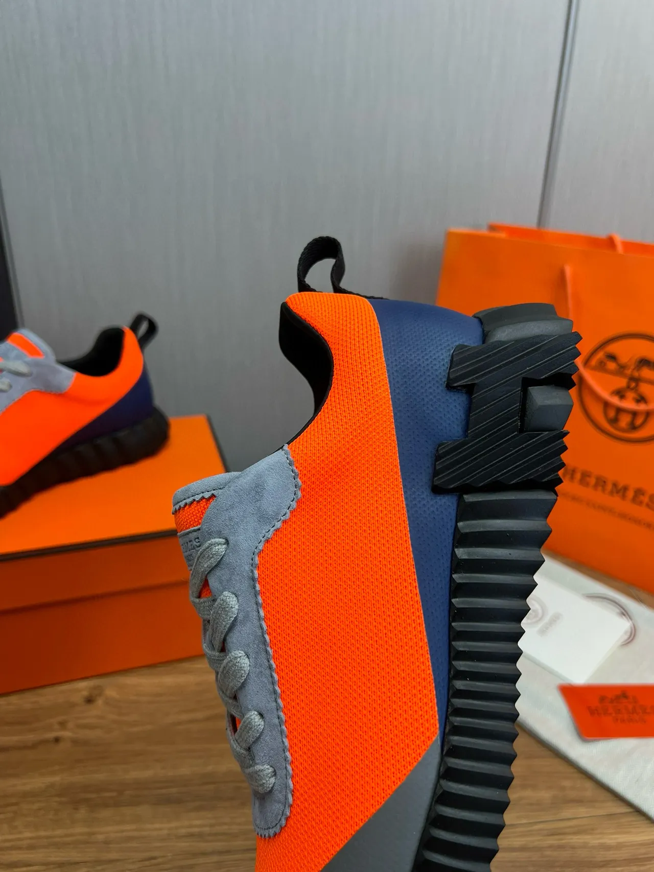 Hermès Oran Chaussures Chunky Orange Gris Noir 11