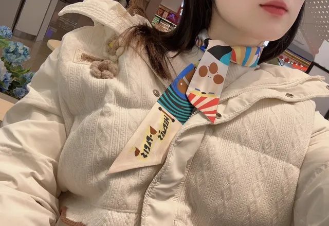 Hermès Foulard de Soie Imprimé Graphique 2