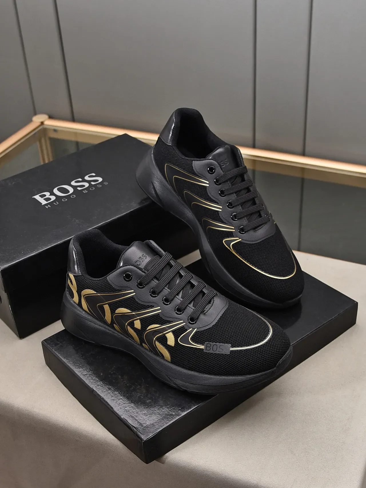 Hugo Boss Sneakers Lifestyle Noir et Or Logo 6