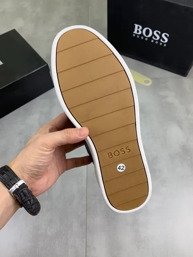Hugo Boss Cinza Marinho Couro Granulado e Painéis de Camurça Cordões Contraste Tênis 3