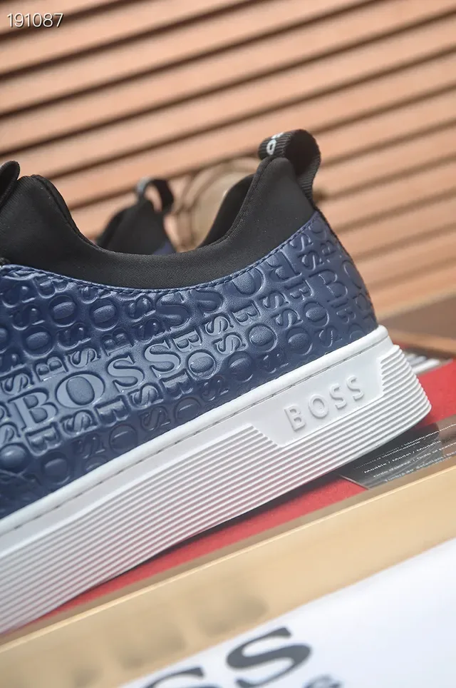Hugo Boss حذاء رياضي أسلوب حياة أزرق بحري شعار منقوش بدون أحزمة 4