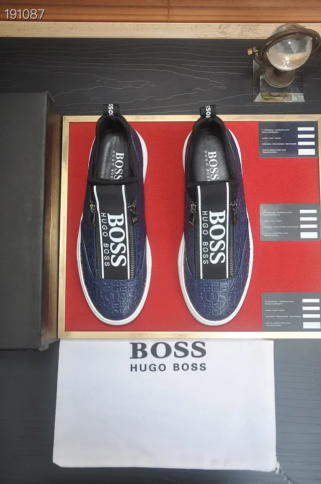 Hugo Boss حذاء رياضي أسلوب حياة أزرق بحري شعار منقوش بدون أحزمة 7