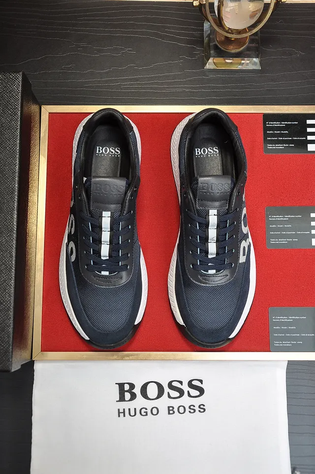 Hugo Boss 海军白网布和合成鞋面 醒目侧面标志 运动鞋 9