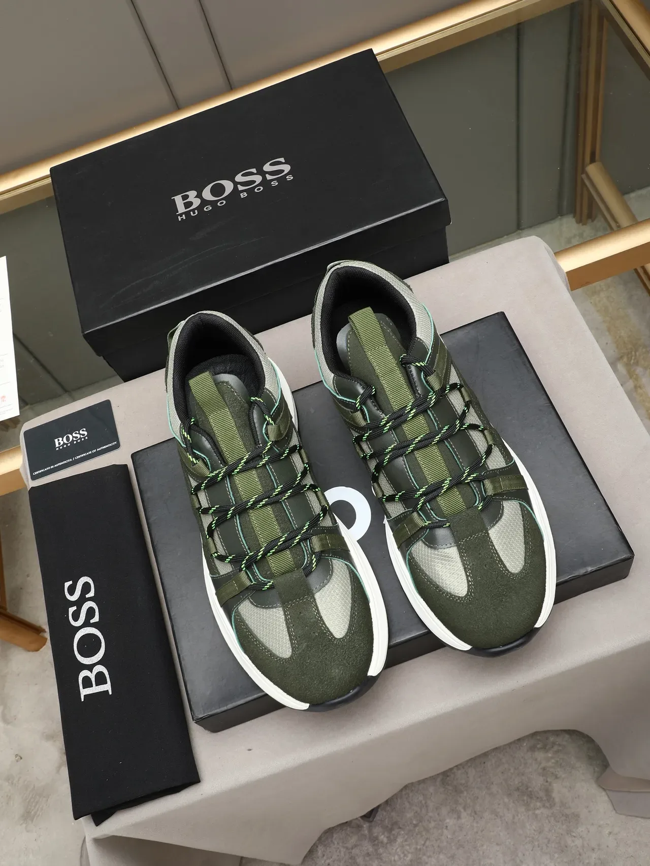 Hugo Boss Zapatillas Lifestyle de Oliva y Gris con Correa 2