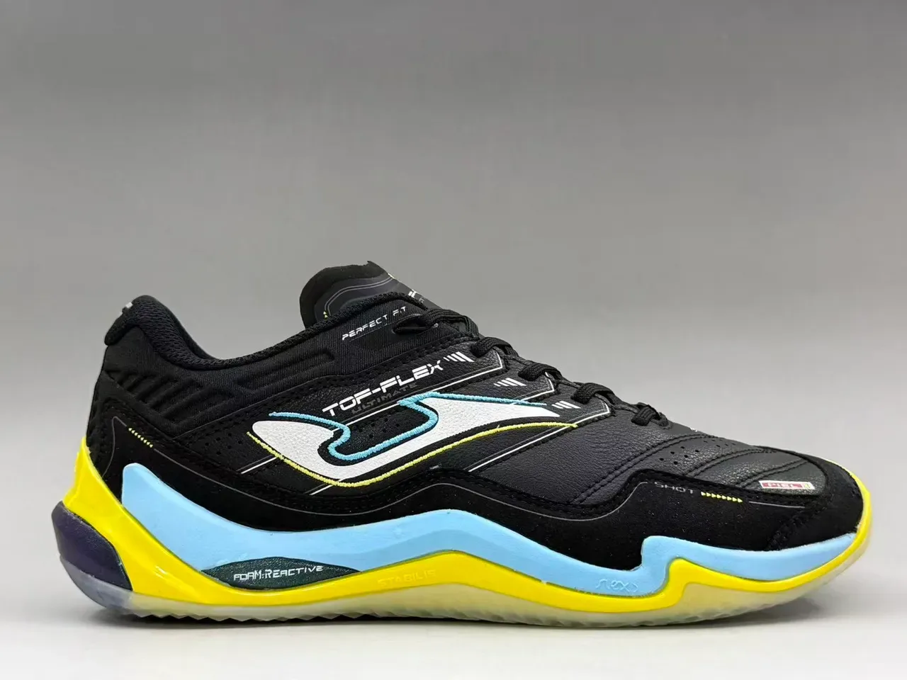 Joma Top-Flex Ultimate Preto Amarelo Azul Claro Tênis Lifestyle 11