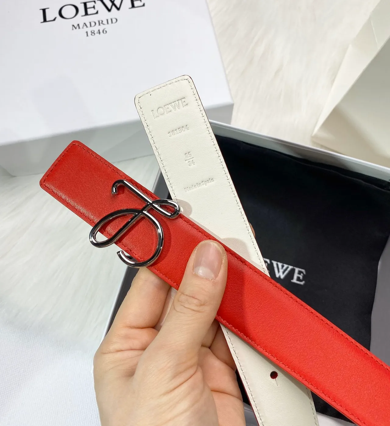 Loewe Anagram حزام أحمر بيج جلد العجل الناعم مشبك معدني حزام جلد 8