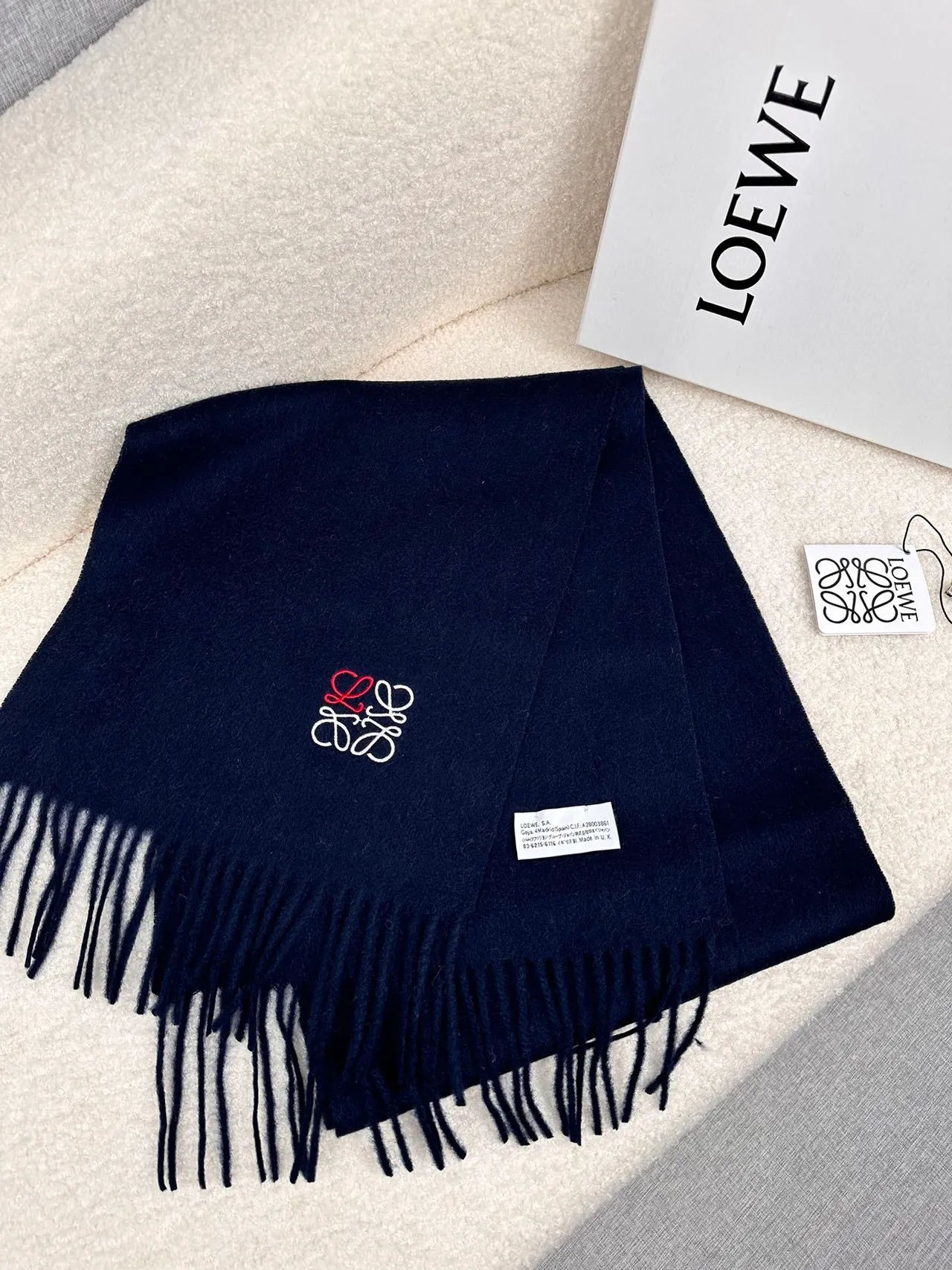Loewe Anagram 刺绣 海军蓝 羊绒 围巾 5