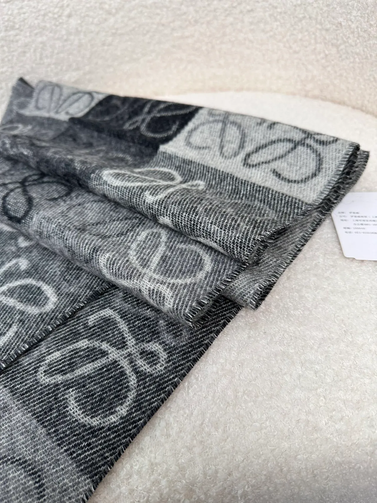 Loewe Anagrama Monograma Patchwork Cashmere Cachecol 5