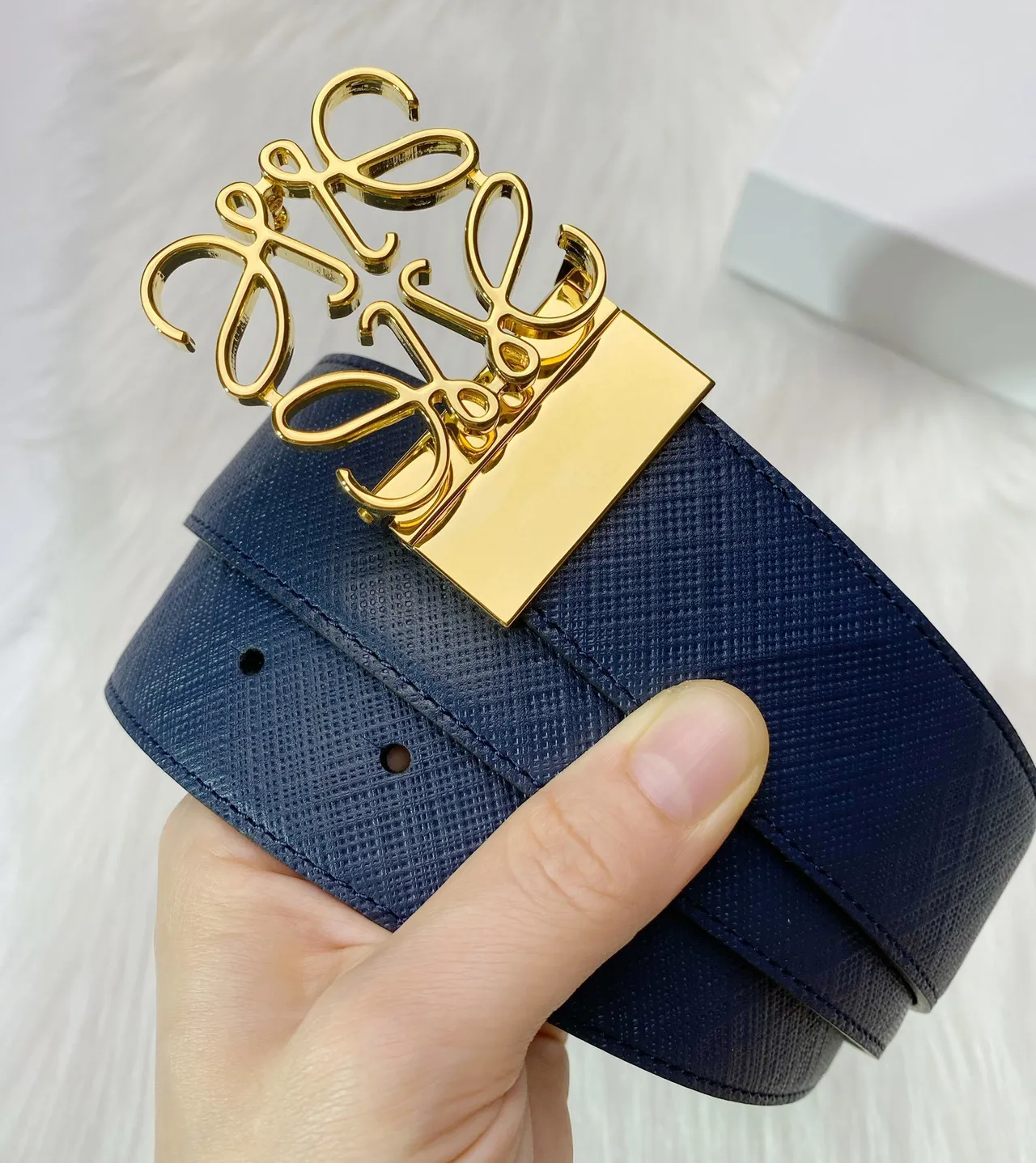 Loewe Anagram 海军蓝金 Saffiano 扣环 皮革腰带 8