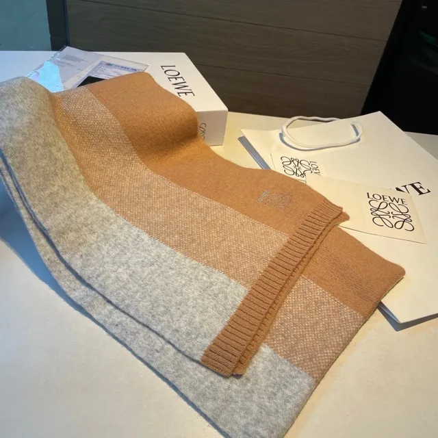 Loewe شاحف كشمير بني بيج مخطط حافة مقرمشة 6
