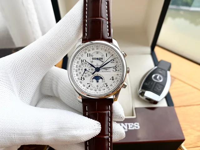 Longines Master Collection Brun Blanc Chronographe Phase Lunaire Montre Mécanique 3