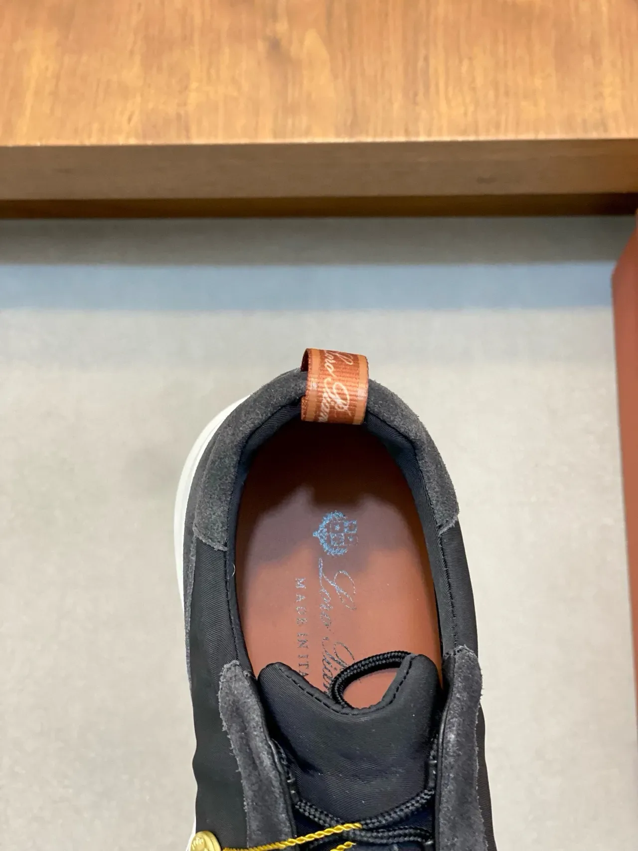 Loro Piana 黑色和白色一脚穿生活方式运动鞋 7