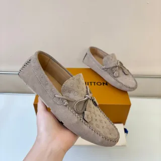 Louis Vuitton بيج مونوغرام مد سويد تاسيل نوت لوافر